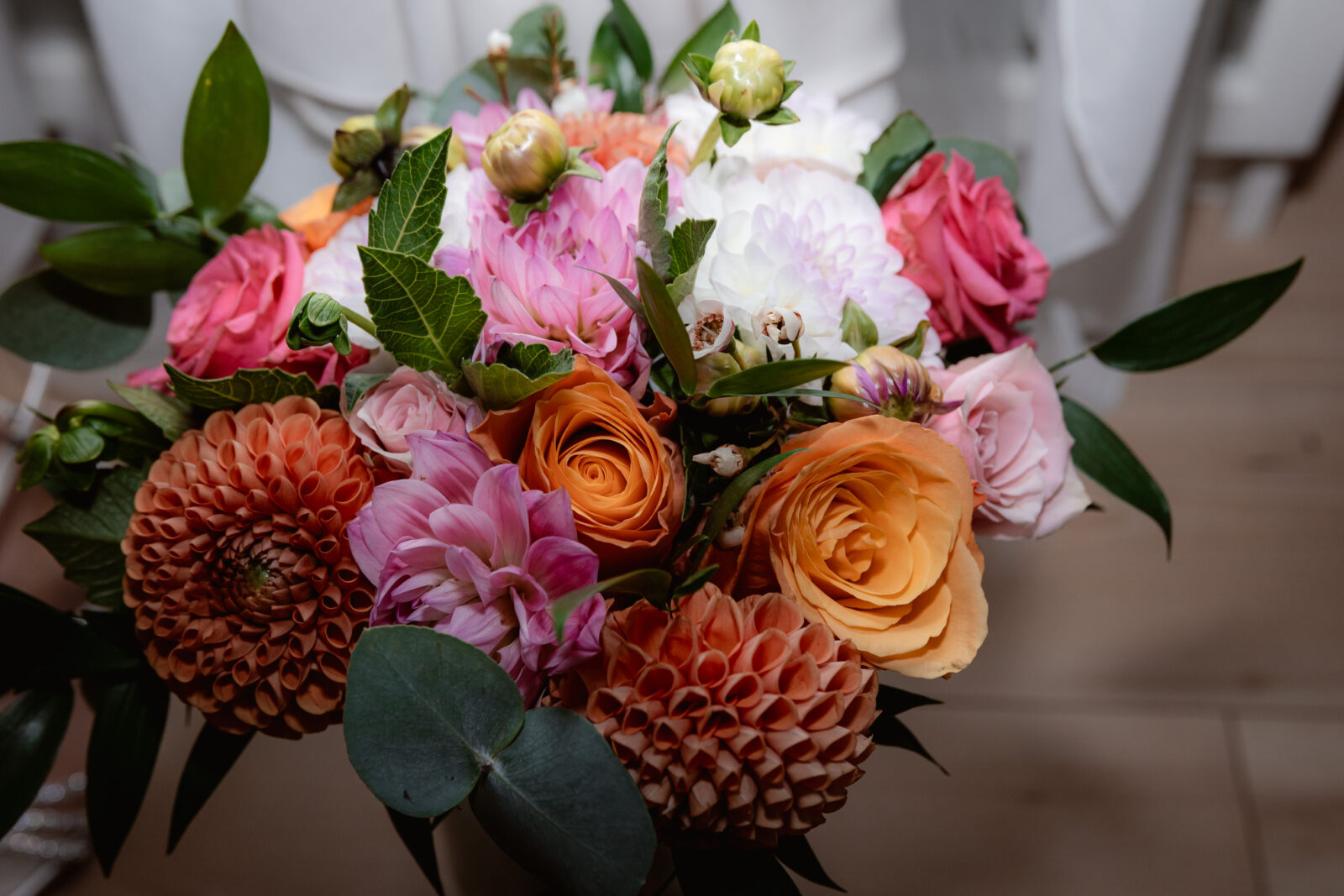 Brunszvik Kastély esküvő – Janka és Beni benti esküvője Martonvásáron